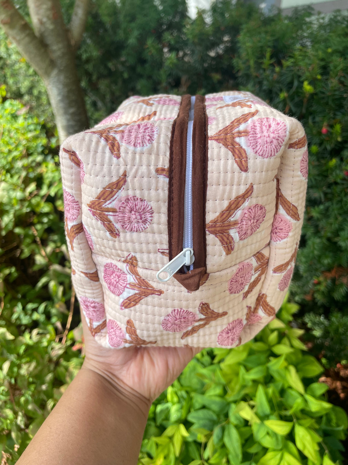 Quiet Light Box Pouch